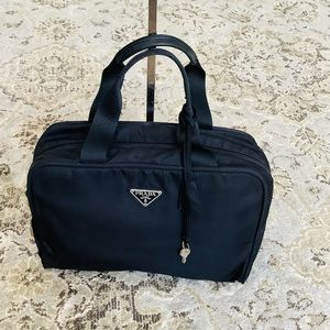 PRADA nylon business bag 😎